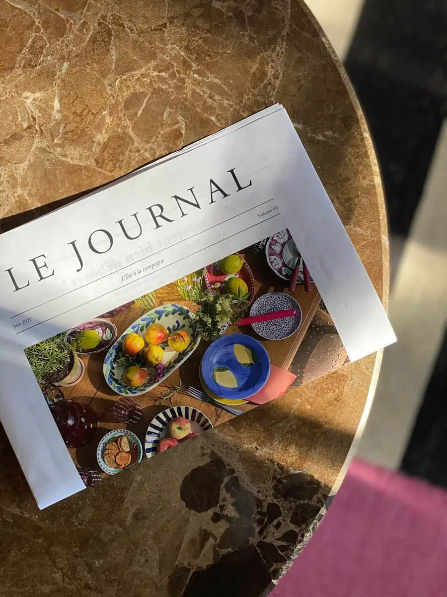tabloid-print-grafik-plus-storytelling-journal
