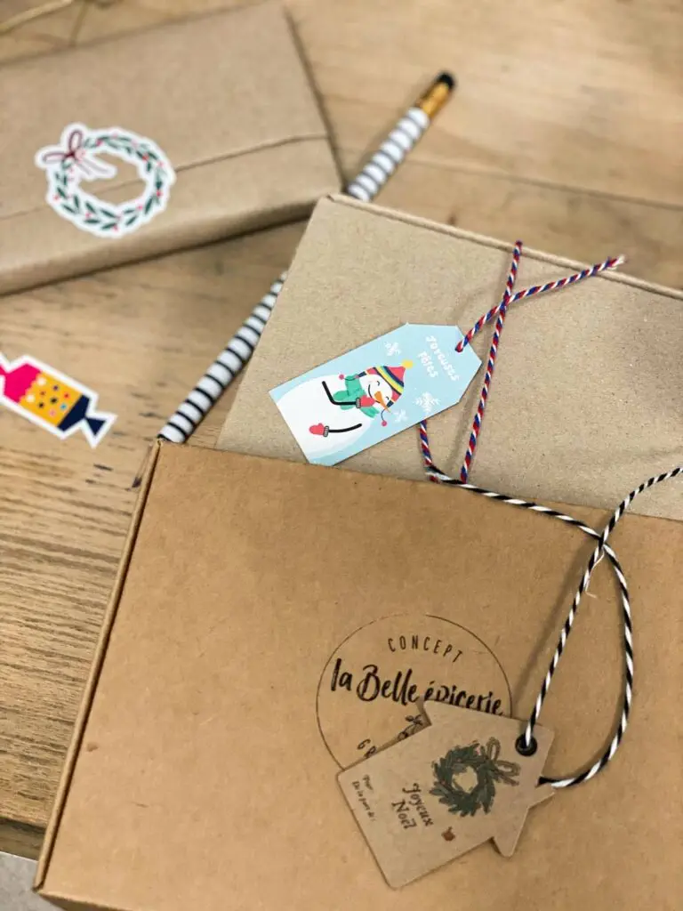 étiquettes cadeaux stickers Noël impression découpe Grafik Plus-11